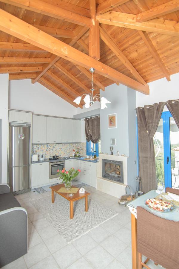 Samian Thalia Apartment Pagondas Exterior photo